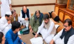 دیر کالونی اسکول واقعے کے متاثرین میں امدادی چیک تقسیم
