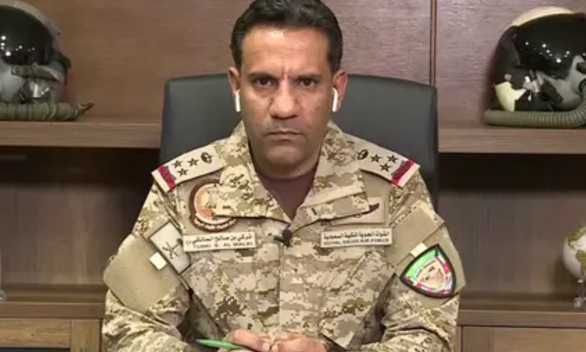 سعودی فضائی دفاعی نظام نے حوثیوں کا میزائل فضا میں تباہ کردیا، اتحادی افواج
