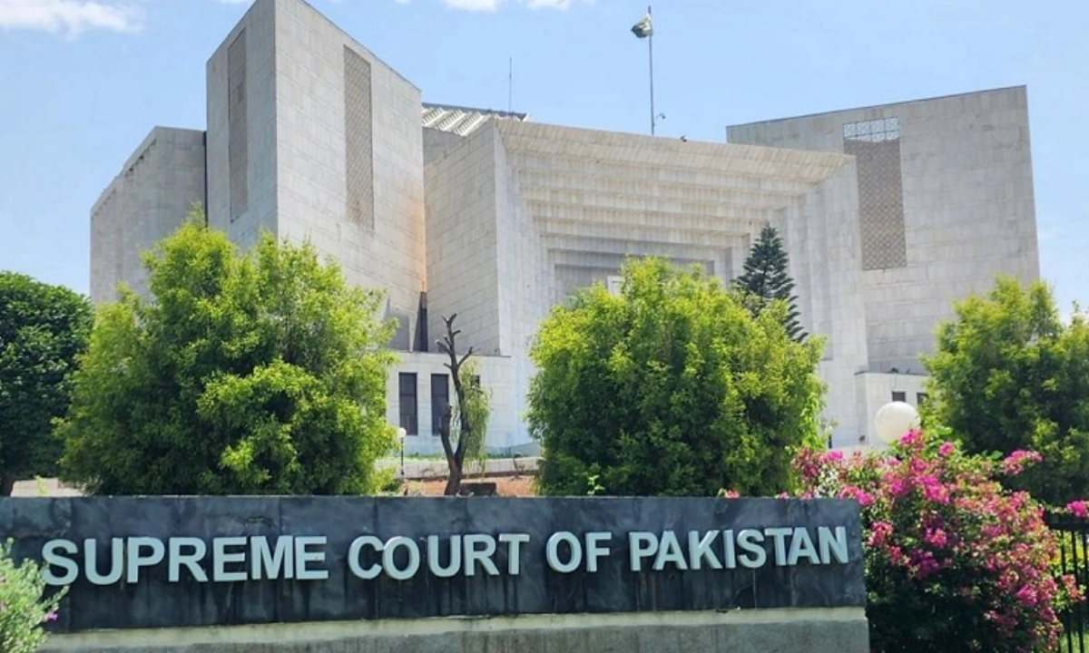 سپریم کورٹ کا ایلیمنٹری اسکول ٹیچر کی ترقی پر اہم فیصلہ