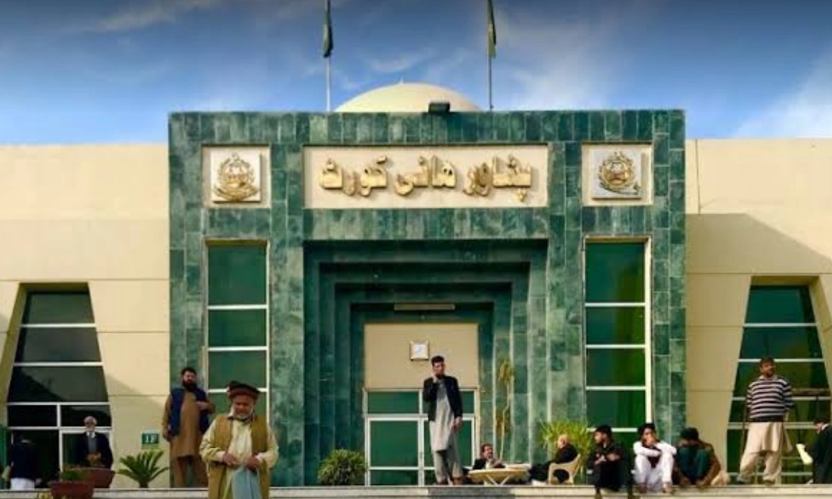 پشاور ہائیکورٹ نے وزیراعلیٰ خیبر پختونخوا سے جواب طلب کرلیا