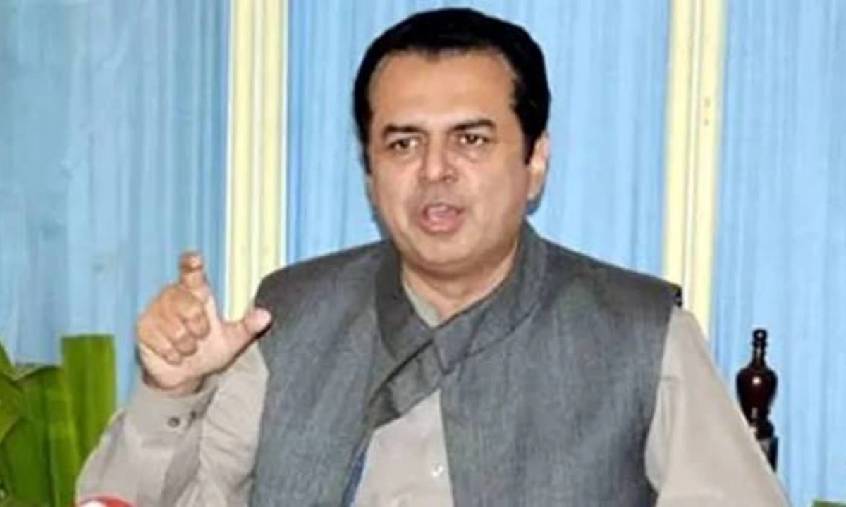 وفاق خیبرپختونخوا کو مزید فنڈز دینے پر آمادہ ہے، طلال چوہدری
