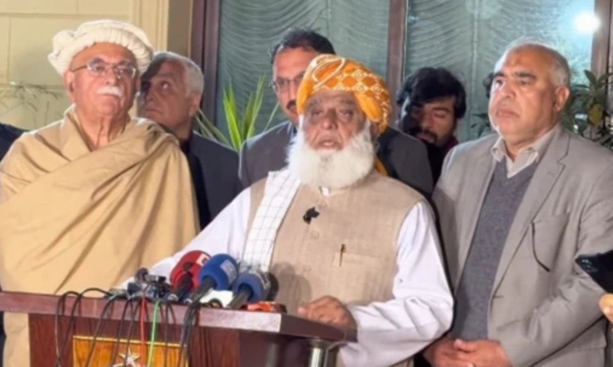 حکومت نے مذاکرات کی کوئی گنجائش نہیں چھوڑی، مولانا فضل الرحمان