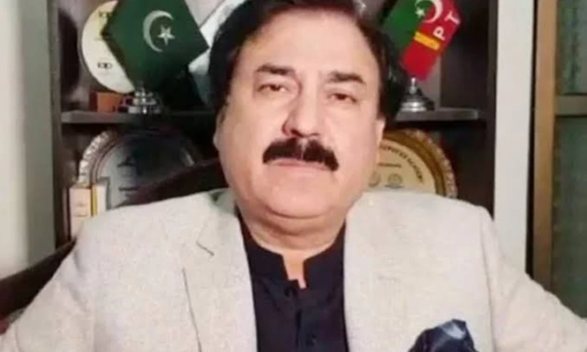 دہشت گردی کی ہمیشہ مذمت کی، پاک فوج کے ساتھ ہیں، شوکت یوسفزئی
