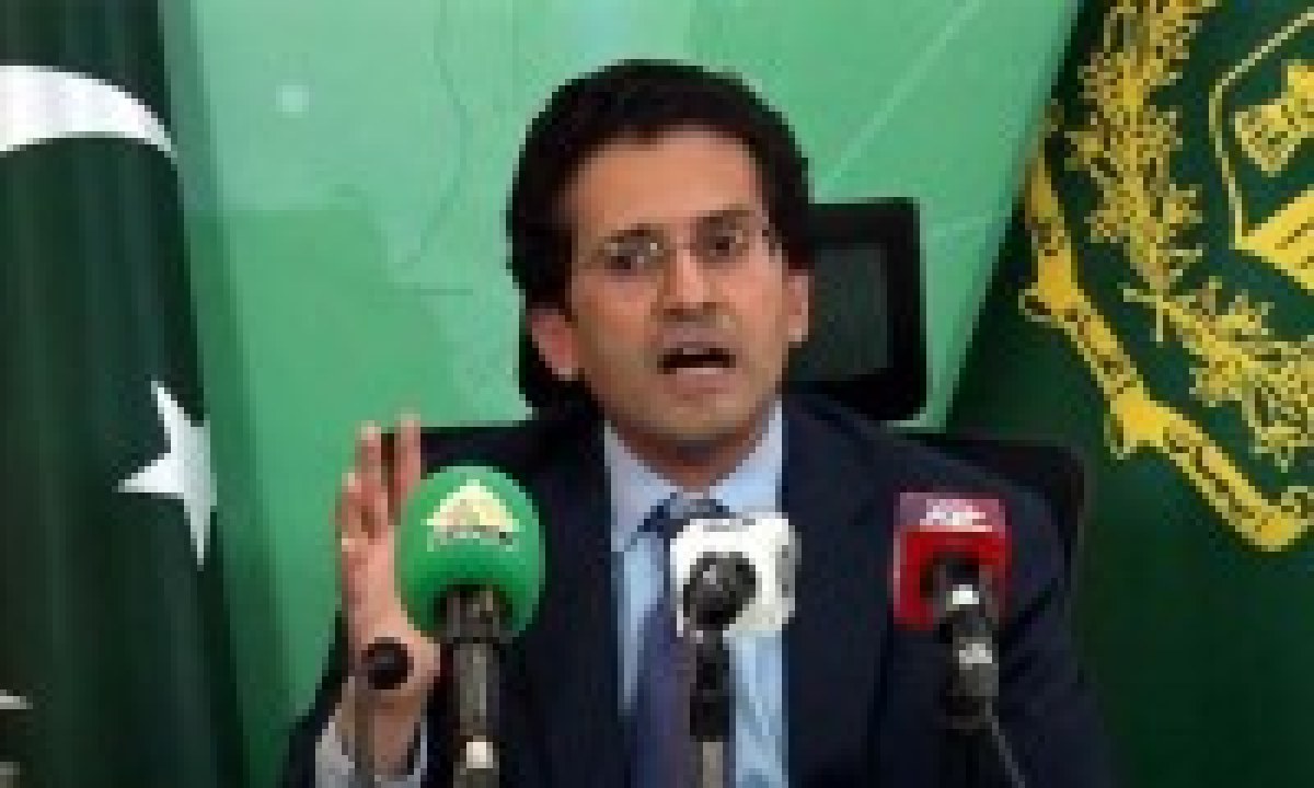 وفاقی وزیر پیٹرولیم علی پرویز ملک توانائی کے شعبے میں تعاون اور گیس کی فراہمی سے متعلق امور پر گفتگو کر رہے ہیں۔