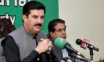 گورنر خیبر پختونخوا فیصل کریم کنڈی صوابی میں میڈیا سے گفتگو اور پشاور میں تقریب سے خطاب کر رہے ہیں۔