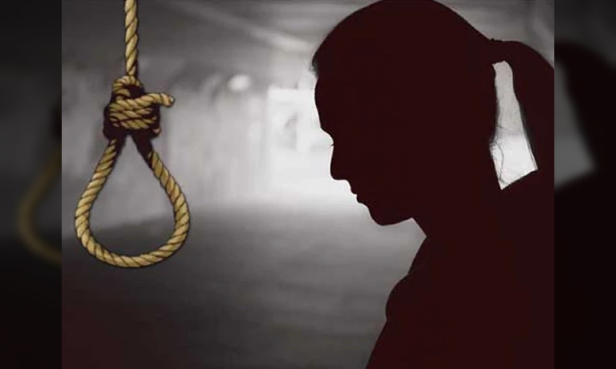 اسلام آباد میں درخت سے طالبہ کی لاش برآمد ہونے کے بعد جائے وقوعہ کا منظر