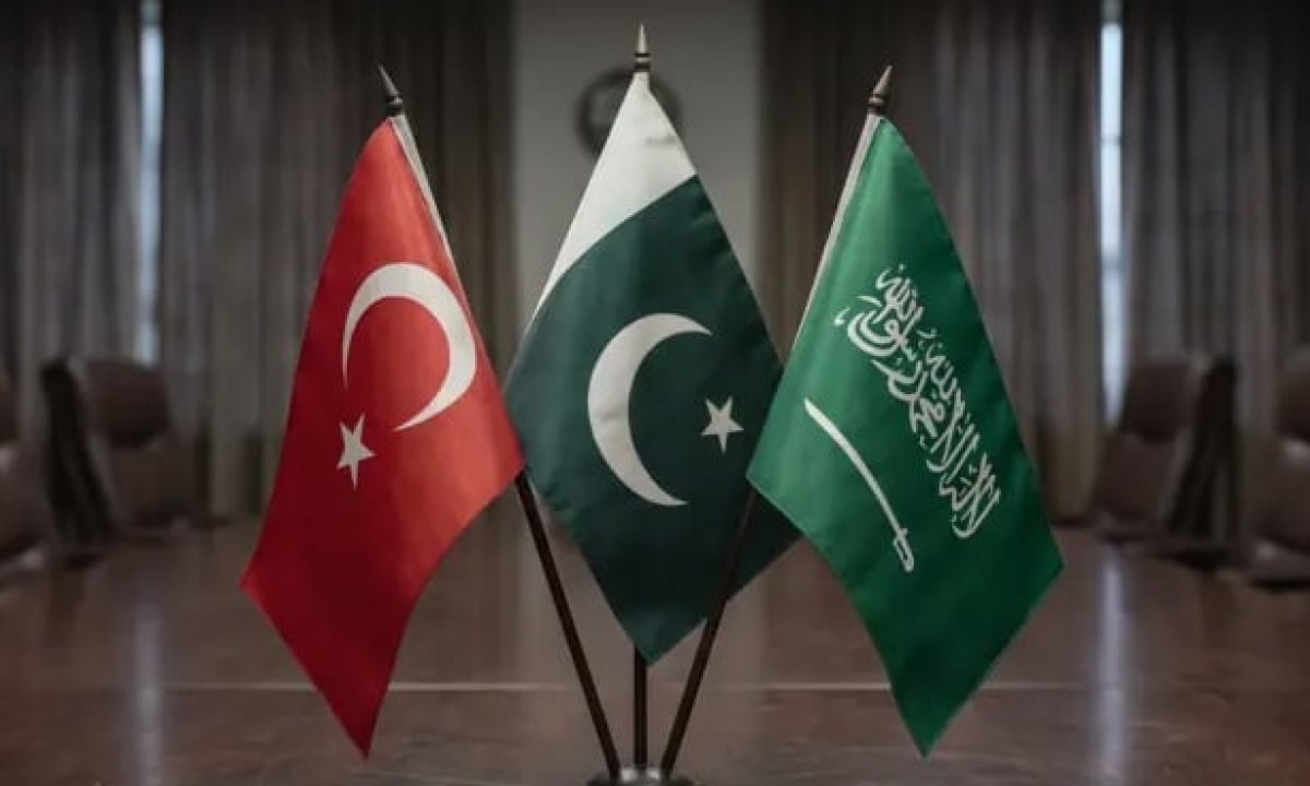شامی وزیر خارجہ اسعد الشیبانی منامہ ڈائیلاگ کے دوران خطاب کرتے ہوئے