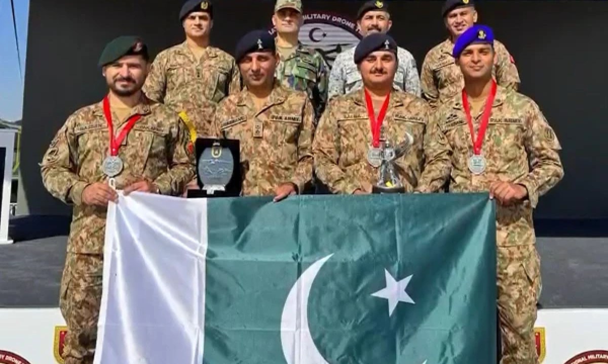 ترکیہ میں عالمی ملٹری ڈرون مقابلے میں شاندار کارکردگی پر پاکستانی ٹیم کے اعزاز میں تقریب