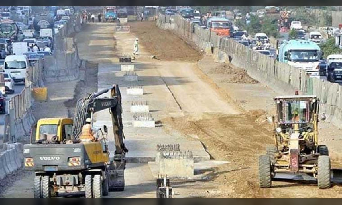 اقتصادی رپورٹس اور کسٹمز کارروائی سے متعلق ایک عکاسی تصویر